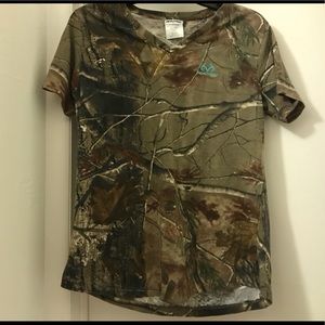 Like New! RealTree T-Shirt